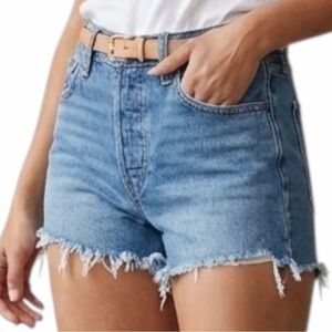 MADEWELL: The Perfect Jean Short. Woman’s size 27. Distressed